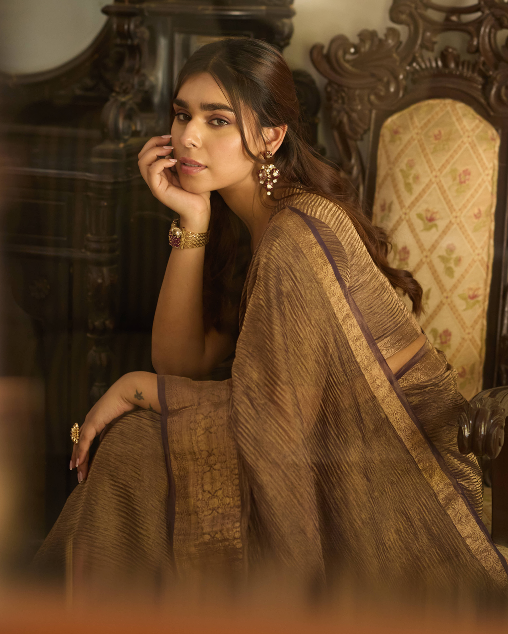 Vrishti Purple Solid Crushed Tissue Saree