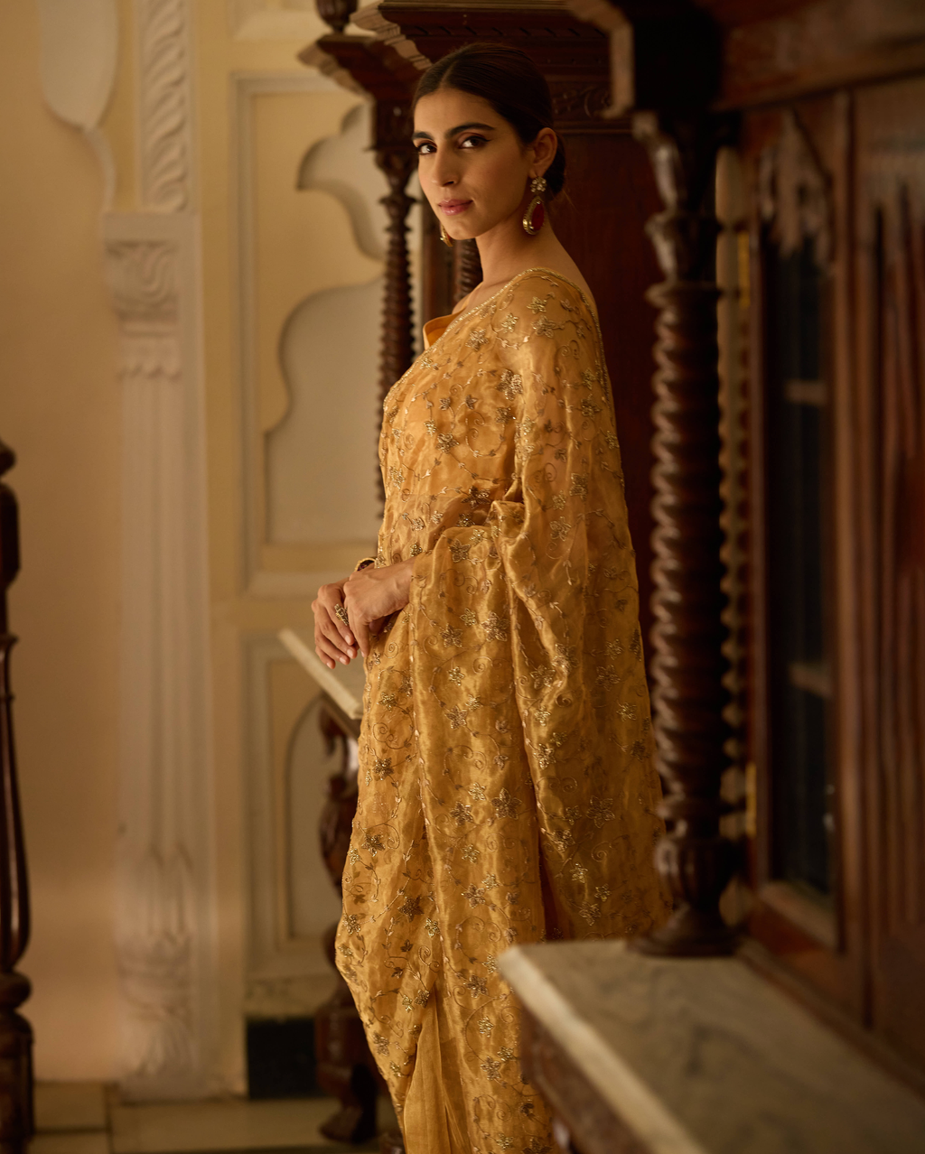 Gayatri Golden Handcrafted Pure Tissue Saree