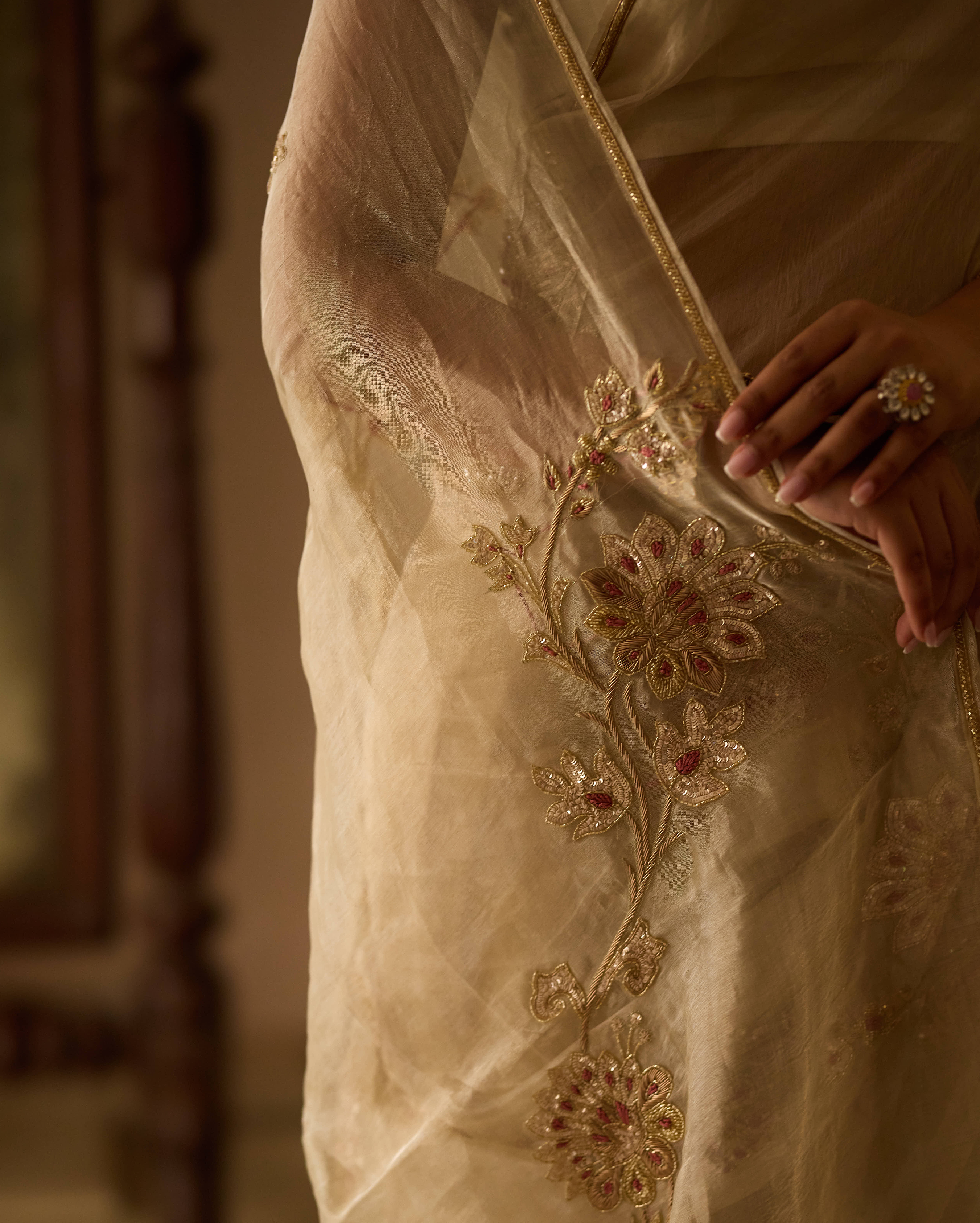 Yashoda Cream Handcrafted Pure Tissue Saree