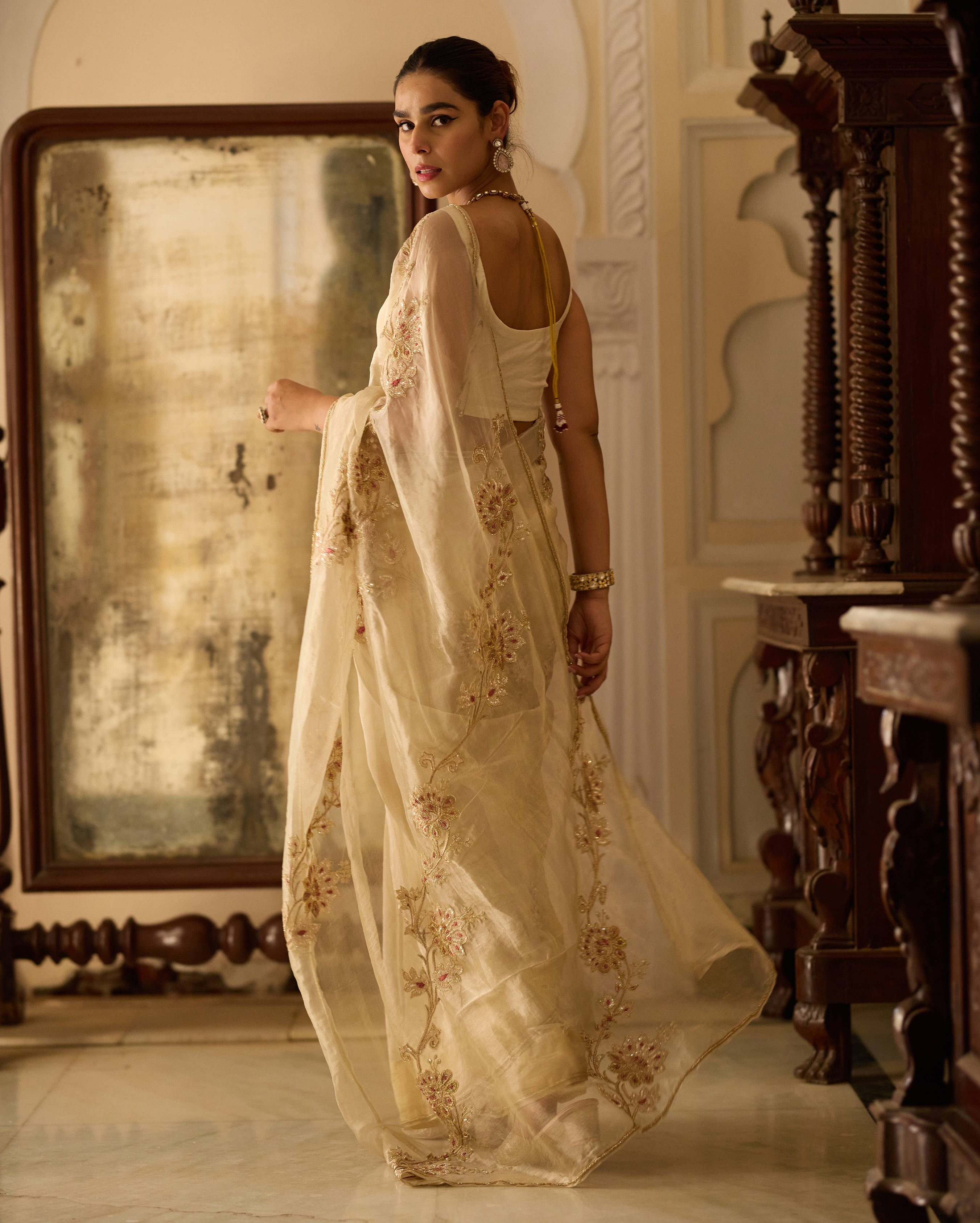 Yashoda Cream Handcrafted Pure Tissue Saree